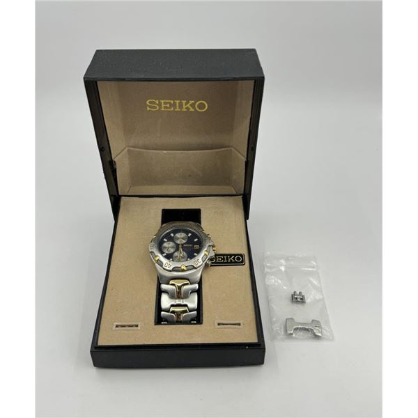 Seiko 7T62-0CR0 Chronograph Watch