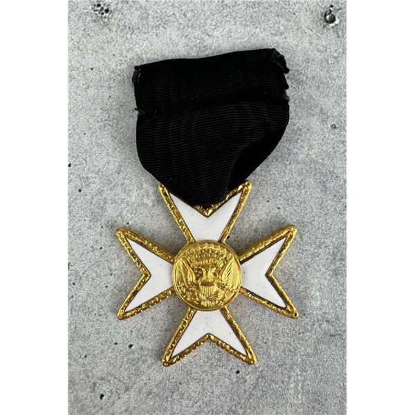 Masonic Templar Enamel Medal