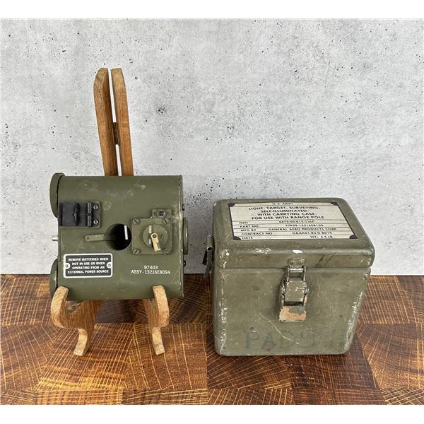 US Army Survey Range Pole Target Light
