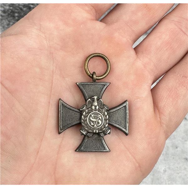VS Artillery Iron Cross Medal