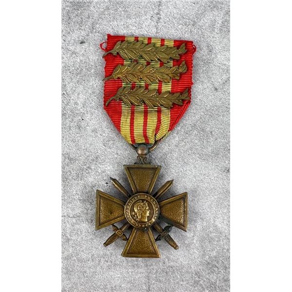 WW2 French Croix de Guerre Medal