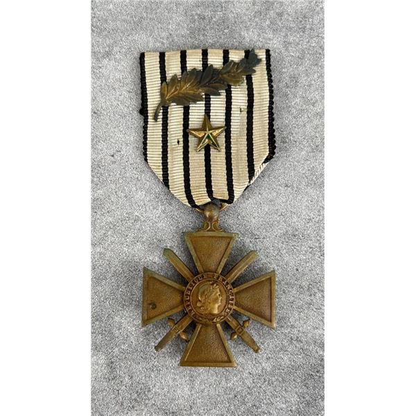 WW2 French Croix de Guerre Medal