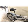 Image 3 : LIGHT GREY CAPIX VILLAIN SINGLE SPEED STUNT BIKE