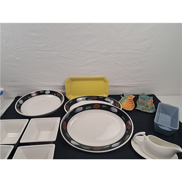 Assorted Kitchenware