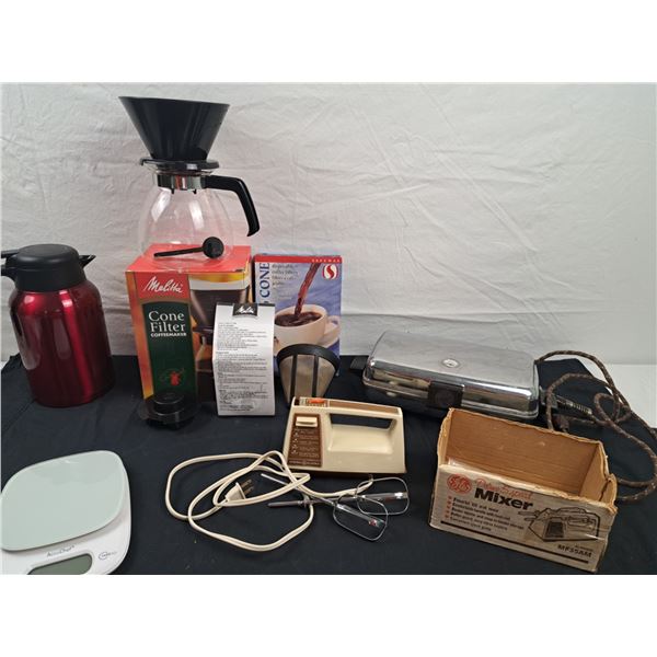 Assorted Kitchen Gadgets