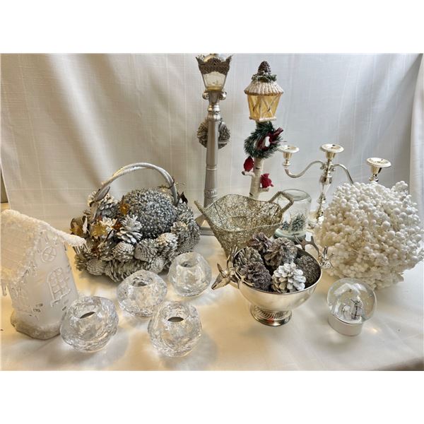 Christmas Decor Lot