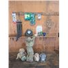 Image 1 : Assorted Garden Decor