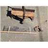 Image 8 : Antique Stanley 1904 Miter Box with Saw