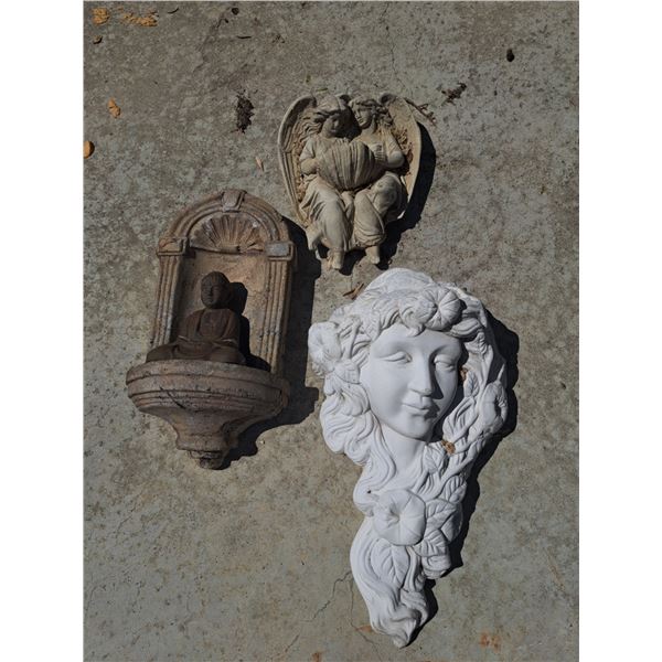 Assorted Fence Decor