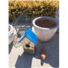 Image 2 : 2 Ceramic Planters & Bird House Decor
