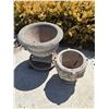 Image 1 : 2 Concrete Planters
