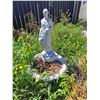 Image 1 : Concrete Bird Bath
