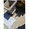 Image 2 : Assorted Lawn Decor