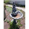 Image 2 : Concrete Bird Bath