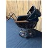 Image 2 : Vintage Doll Carriage