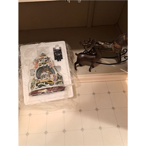 Assorted Christmas Decor
