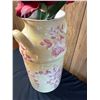 Image 2 : Decorative Vase with Artificial Flowers