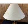 Image 3 : Lamp