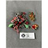 Image 1 : Vintage Christmas Pins & Glass Charms Bracelet