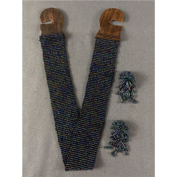 Vintage Beaded Cinch w/ Wood Closure & Matching Beaded Clip On Earrings