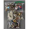 Image 1 : 4 Bags of Vintage Jewelry, Bracelets, etc
