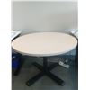 Image 1 : Round Table (42 X 25.5)