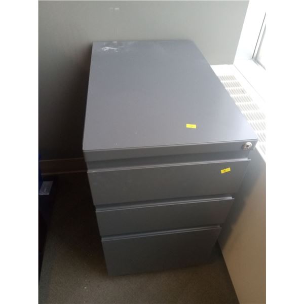 Filing Cabinet (15 23, 28H)