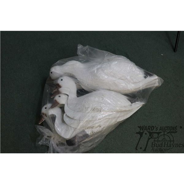 11 snow goose decoys