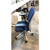 Image 3 : STEELCASE BLUE/GREY ADJUSTABLE ARM TASK CHAIR