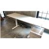 Image 3 : GLOBAL BOULEVARD GREY 72" X 24" ELECTRIC SIT/STAND PROGRAMMERS TABLE