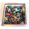Image 1 : VINTAGE TOYS/FIGURES - COWBOYS, SOLIDERS AND MORE