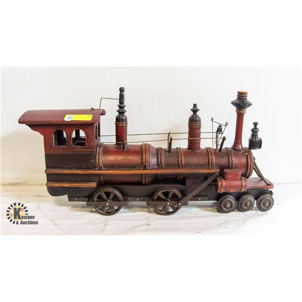 VINTAGE CAST IRON/WOOD STEAM ENGINE WITH ENGINEER