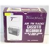 Image 1 : VINTAGE TRANSONIC AM/FM RADIO CASSETTE PLAYER