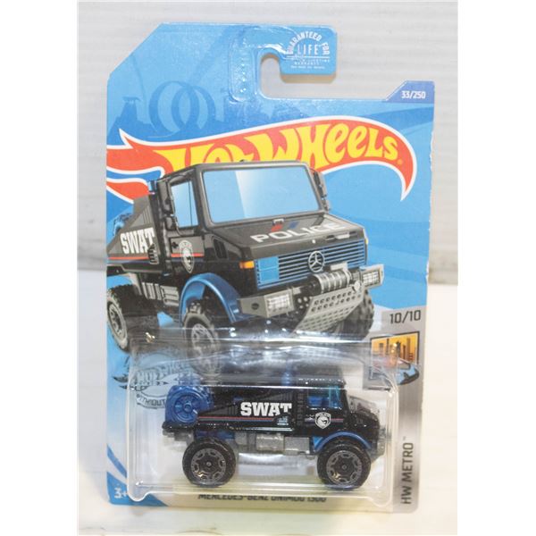 HOTWHEELS TREASURE HUNTS MERCEDES BENZ UNMOG 1300