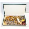 Image 1 : BOX OF ESTATE COSTUME JEWLERY WITH SOME AMERICAN
