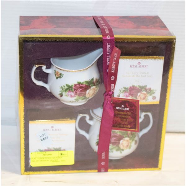 ROYAL ALBERT OLD COUNTRY ROSE AFTERNOON TEA SET