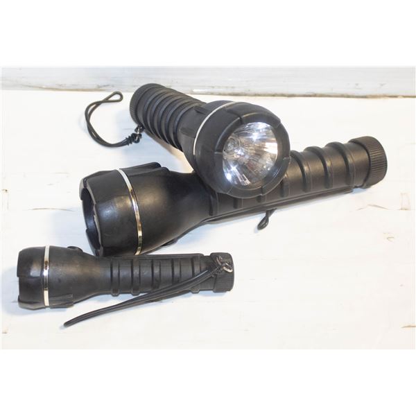 SOFT GRIP TORCH FLASHLIGHTS SET OF 3- NEW