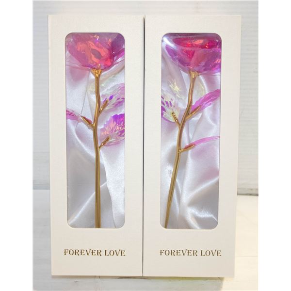 PAIR OF FOREVER LOVE ROSES IN GIFT BOX
