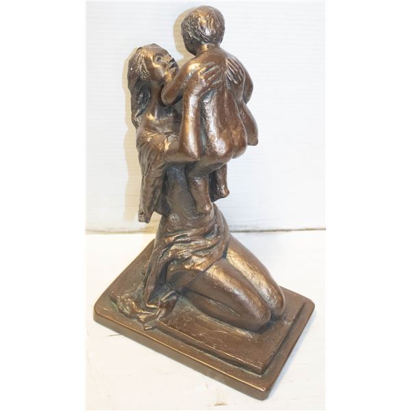 VINTAGE METAL BRONZED STATUE BY AUSTIN PROD 1973