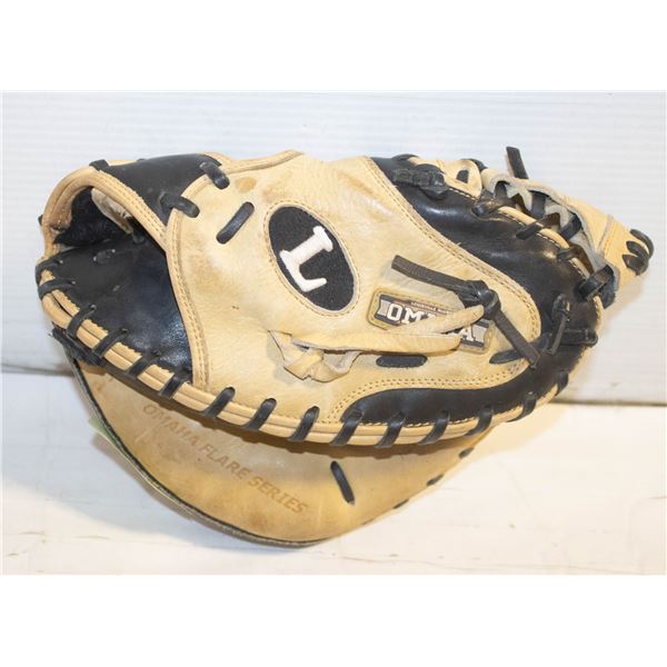 ESTATE LOUISVILLE SLUGGER STEER HIDE OMAHA BASEBAL