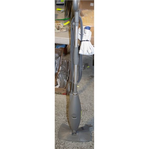 SHARK STEAM MOP-WITH 2 WASHABLE MOP HEADS