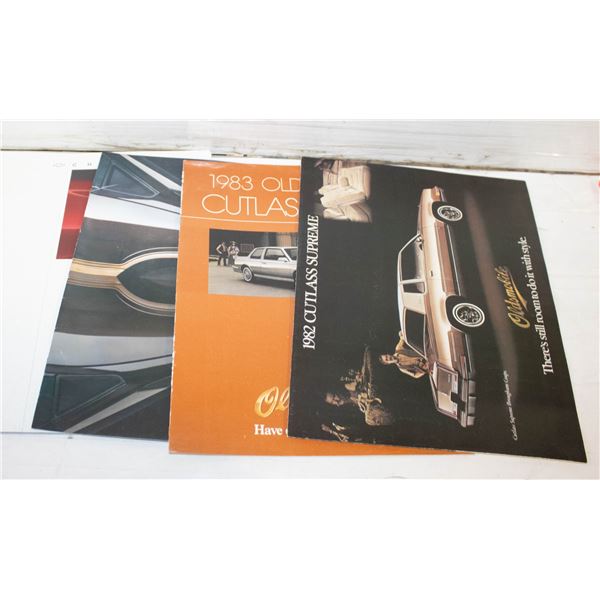 FOUR VINTAGE AUTO DEALER BROCHURES
