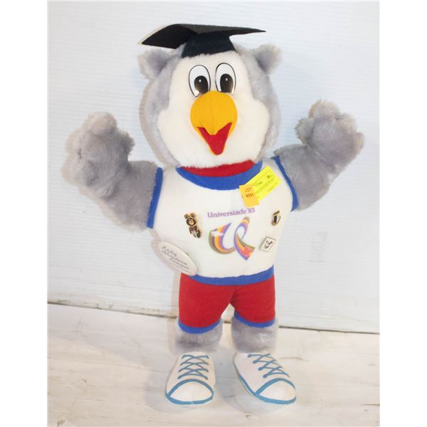 1983 UNIVERSAIDE GAMES PLUSH WITH PINS