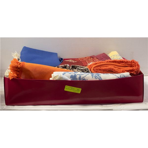 BOX XL TABLECLOTHS AND MORE