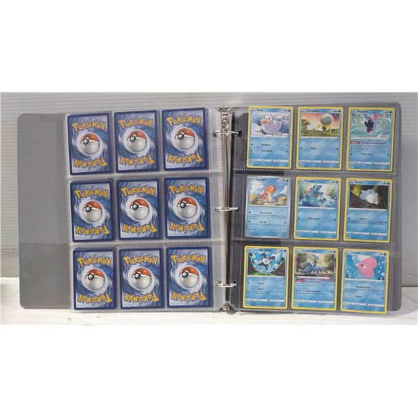 BINDER POKEMON COLLECTOR CARDS