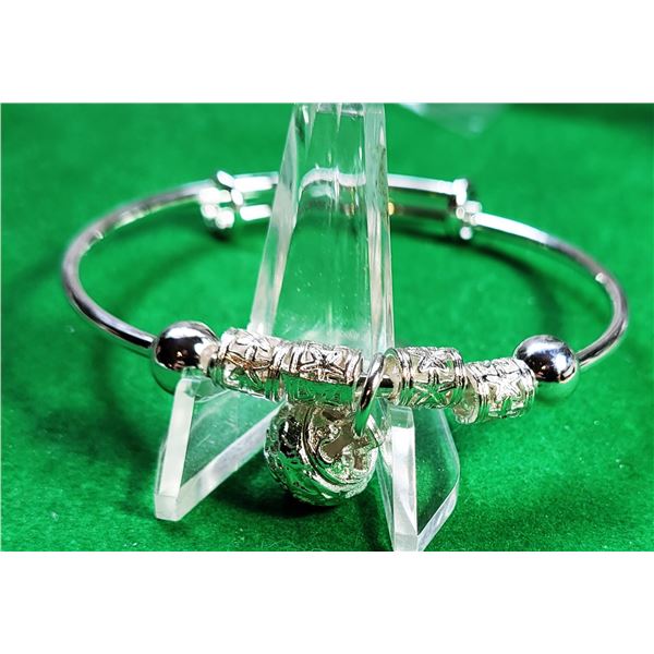 11)  SILVER TONE ADJUSTABLE BANGLE BRACELET WITH
