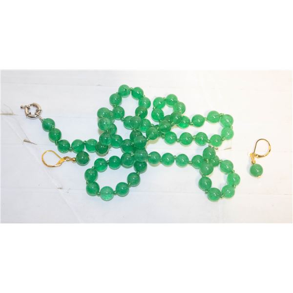16)  NATURAL 25" JADE NECKLACE AND MATCHING DROP