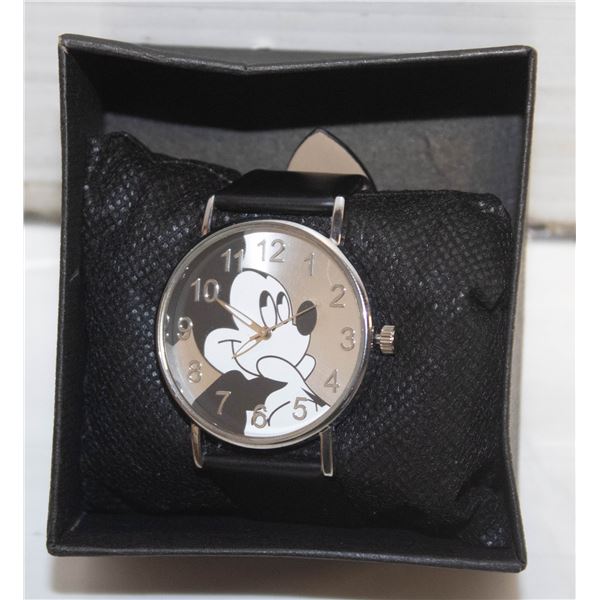 NEW MICKEY MOUSE QUARTZ MOVEMENT WATCH