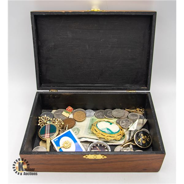 ESTATE BOX WITH COLLECTIBLE VINTAGE