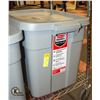 Image 1 : NEW RUBBERMAID 68 LITRE ROUGHNECK TOTE W. LID